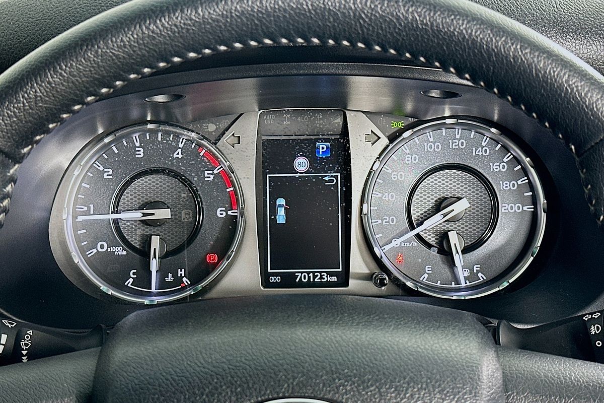 2022 Toyota HILUX SR5 GUN126R 4X4