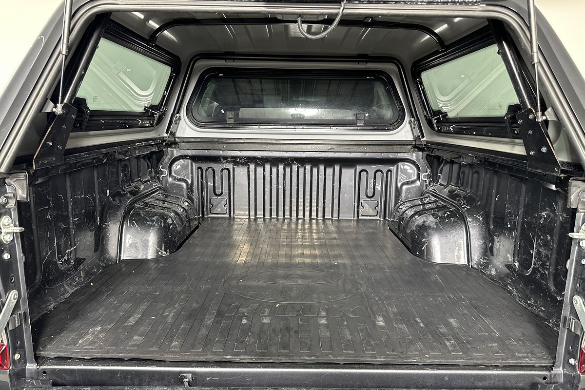 2022 Toyota HILUX SR5 (4x4) GUN126R 4X4
