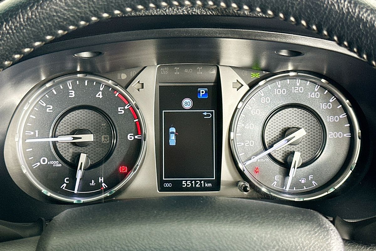 2022 Toyota HILUX SR5 (4x4) GUN126R 4X4