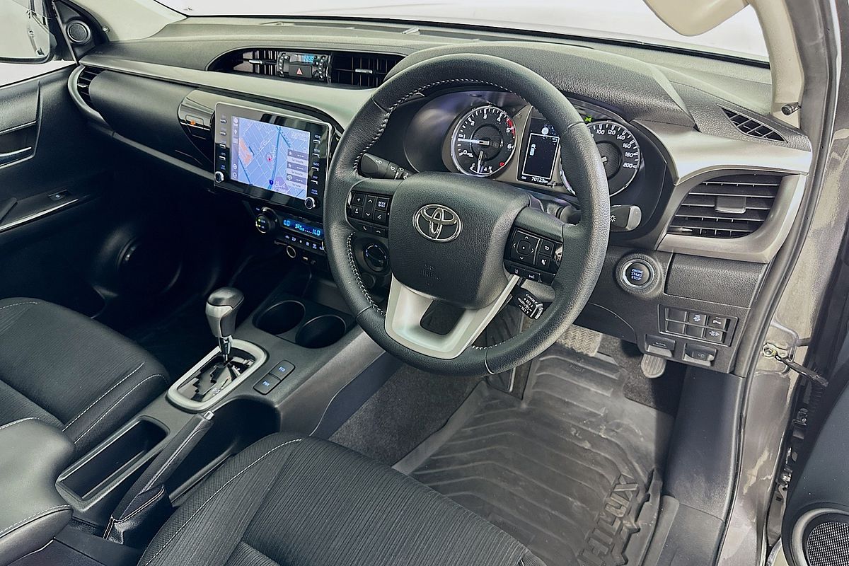 2022 Toyota HILUX SR5 GUN126R 4X4