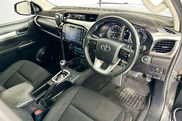 2022 Toyota HILUX SR5 (4x4) GUN126R 4X4