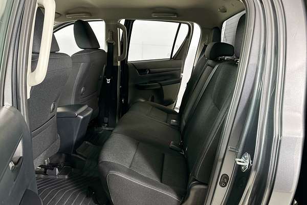 2024 Toyota HILUX SR (4x4) GUN126R 4X4