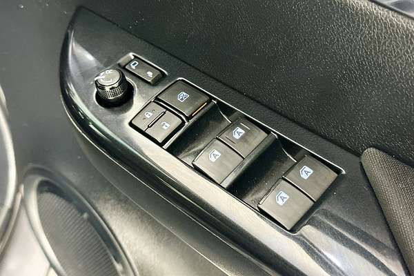 2022 Toyota HILUX SR5 (4x4) GUN126R 4X4