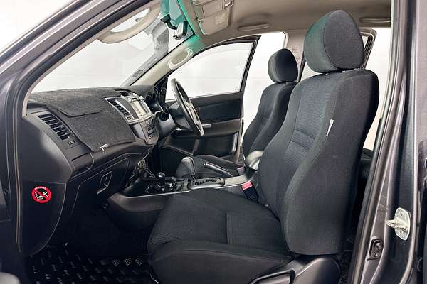 2015 Toyota HILUX SR5 (4x4) KUN26R MY14 4X4