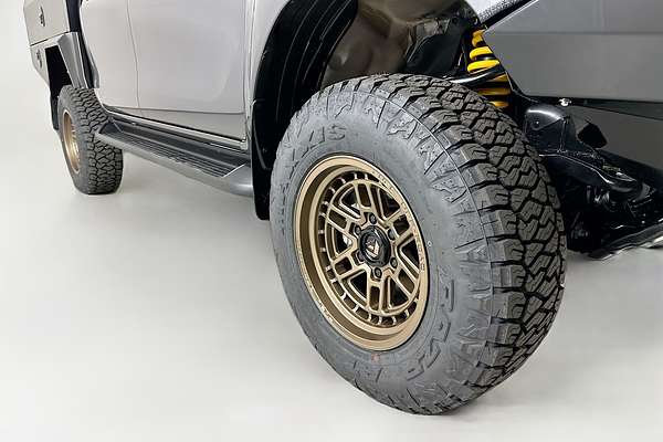 2025 Toyota HILUX SR 48V (4x4) GUN126R RC 4X4