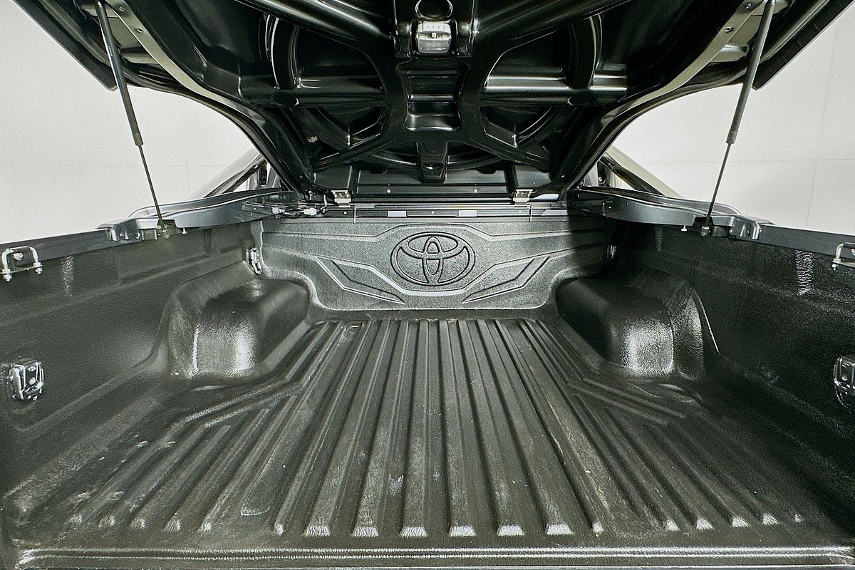 2022 Toyota HILUX SR5 GUN126R 4X4