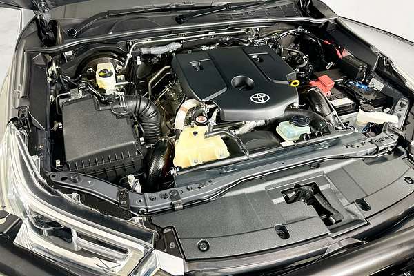 2022 Toyota HILUX SR5 (4x4) GUN126R 4X4