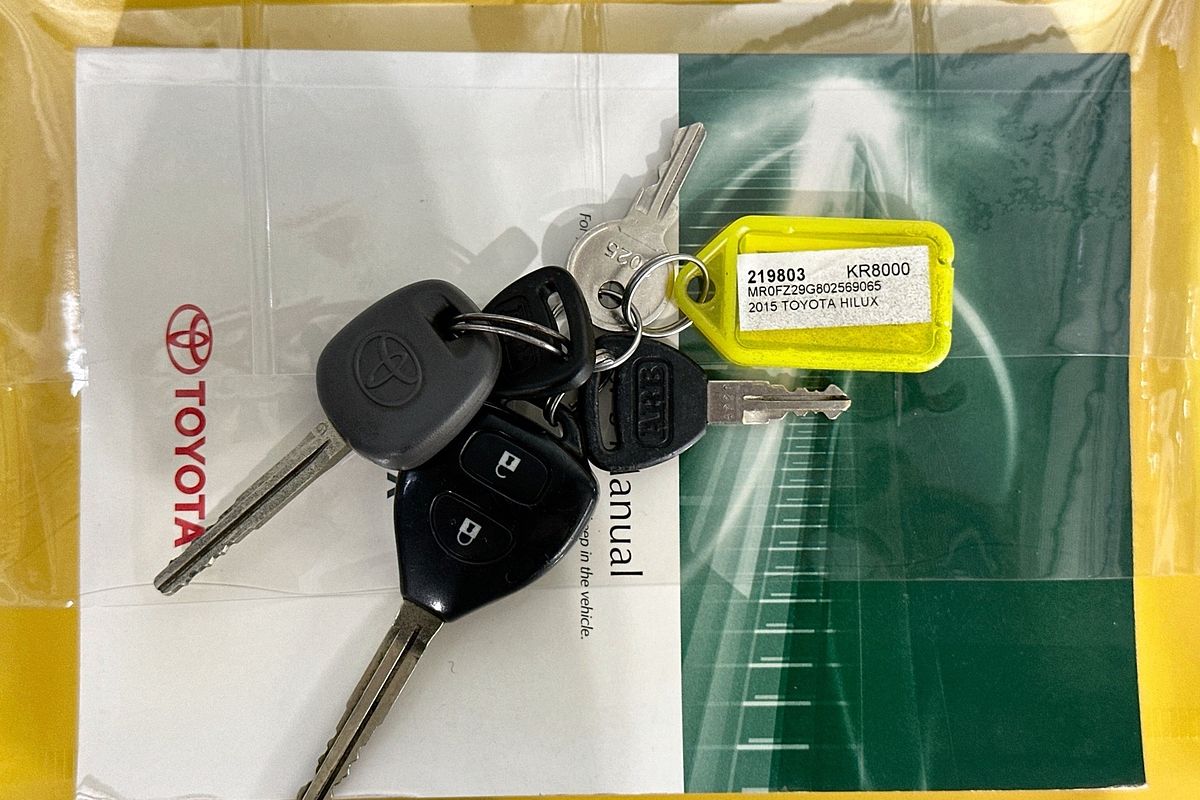 2015 Toyota HILUX SR5 (4x4) KUN26R MY14 4X4