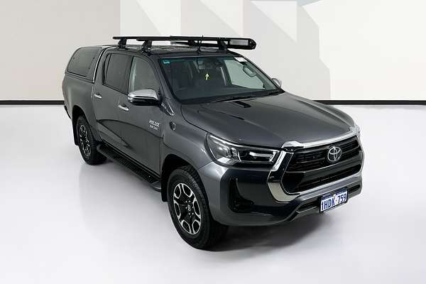 2020 Toyota HILUX SR5 (4x4) GUN126R FACELIFT 4X4