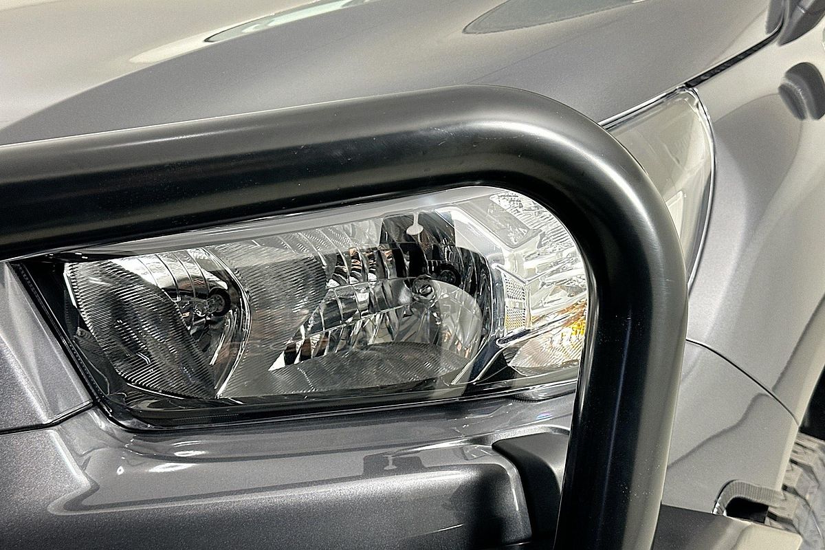2025 Toyota HILUX SR 48V (4x4) GUN126R RC 4X4