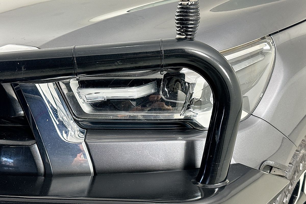 2022 Toyota HILUX SR5 (4x4) GUN126R 4X4