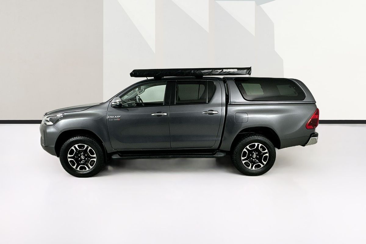2020 Toyota HILUX SR5 (4x4) GUN126R FACELIFT 4X4