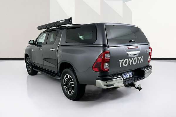 2020 Toyota HILUX SR5 (4x4) GUN126R FACELIFT 4X4