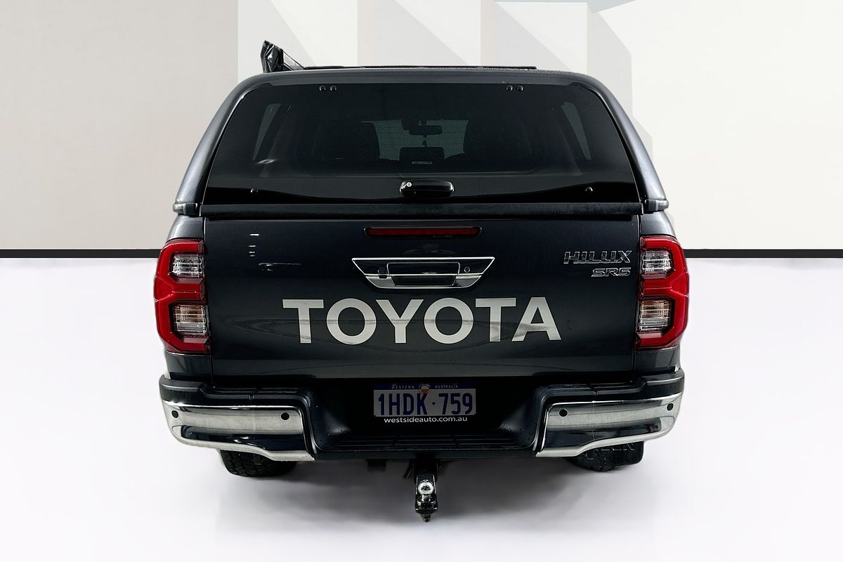 2020 Toyota HILUX SR5 (4x4) GUN126R FACELIFT 4X4