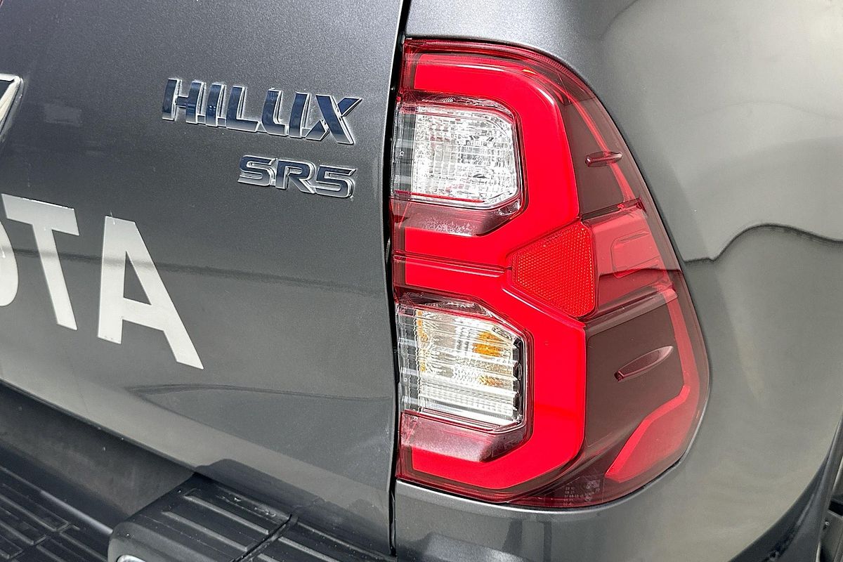2022 Toyota HILUX SR5 GUN126R 4X4