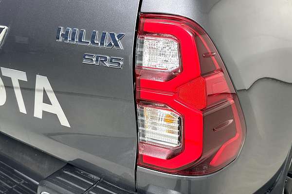 2022 Toyota HILUX SR5 GUN126R 4X4