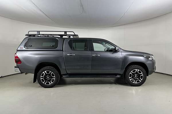 2022 Toyota HILUX SR5 (4x4) GUN126R 4X4
