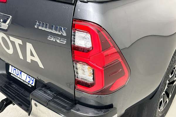 2020 Toyota HILUX SR5 (4x4) GUN126R FACELIFT 4X4