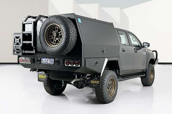 2025 Toyota HILUX SR 48V (4x4) GUN126R RC 4X4