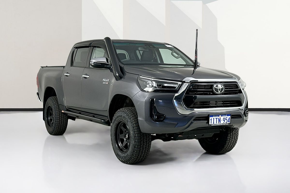 2022 Toyota HILUX SR5 (4x4) GUN126R 4X4
