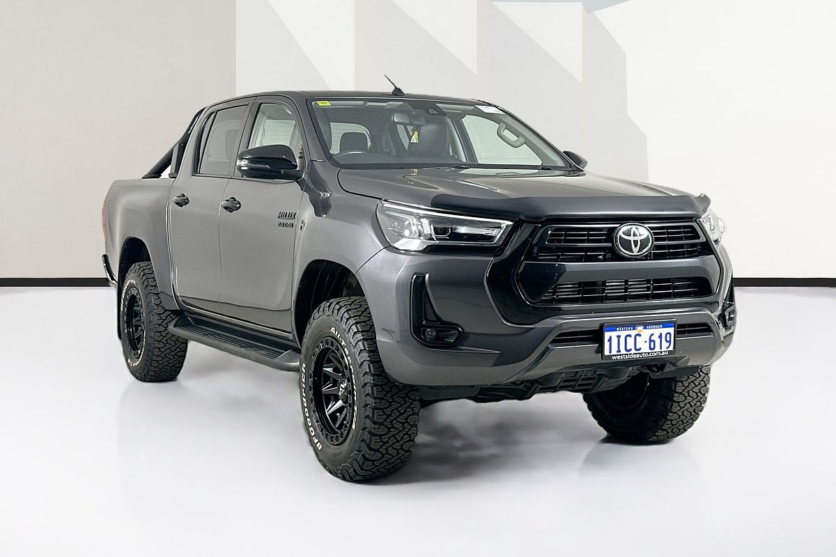 2020 Toyota HILUX SR5+ (4x4) GUN126R FACELIFT 4X4