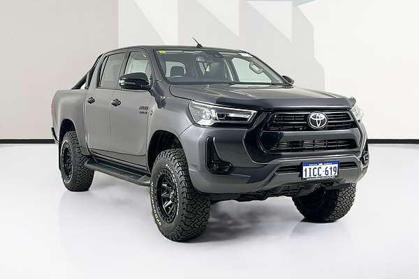 2020 Toyota HILUX SR5+ (4x4) GUN126R FACELIFT 4X4