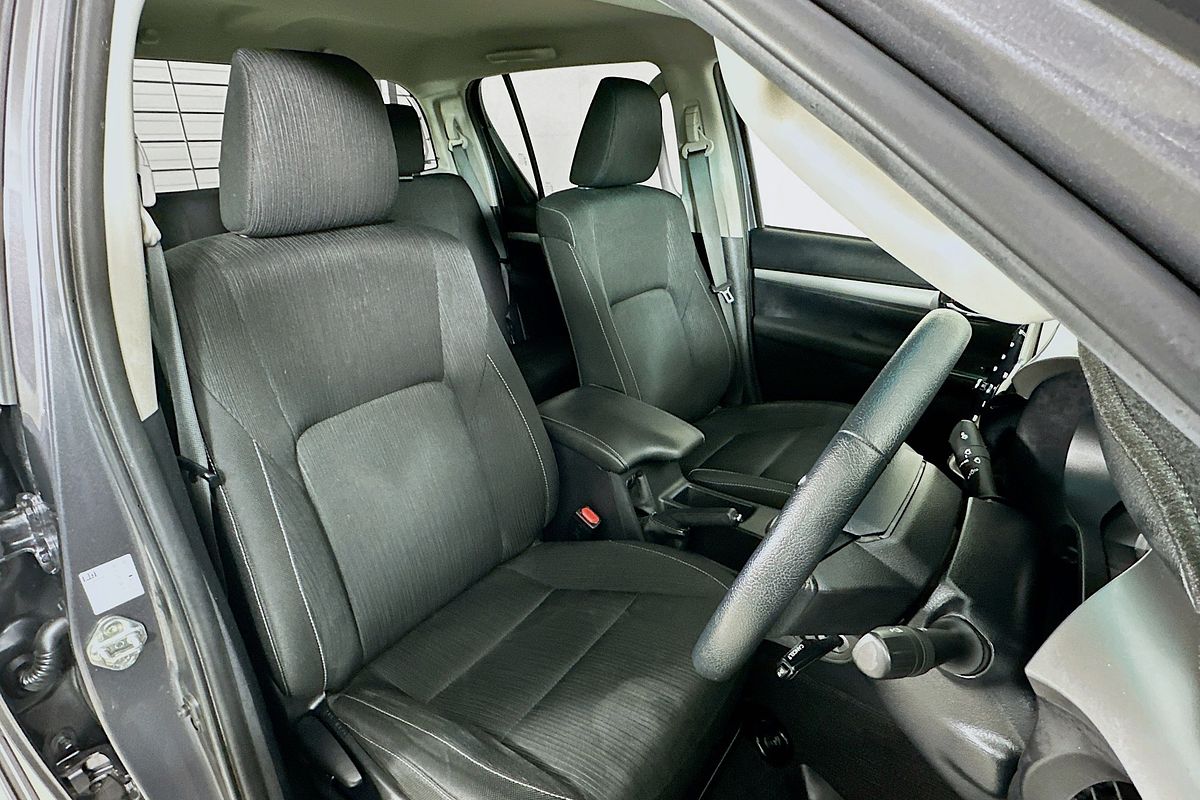 2022 Toyota HILUX SR5 (4x4) GUN126R 4X4