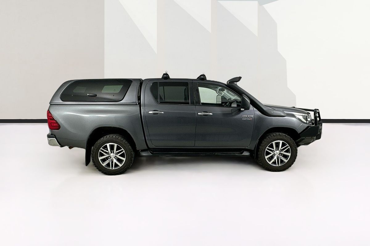 2018 Toyota HILUX SR5 (4x4) GUN126R MY17 4X4