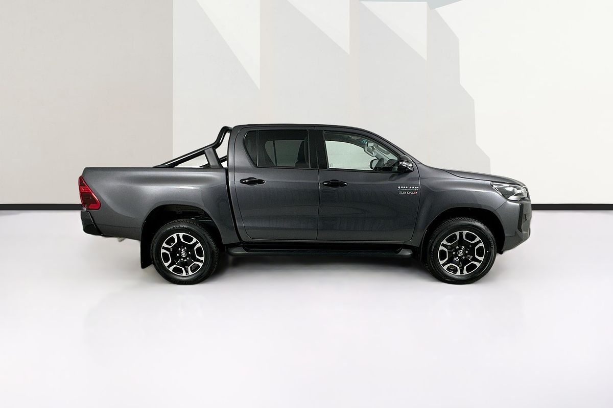 2025 Toyota HILUX SR5 48V (4x4) GUN126R RC 4X4