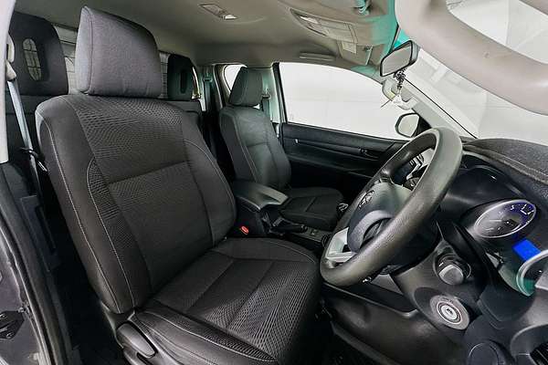 2019 Toyota Hilux SR (4x4) GUN126R MY19 4X4
