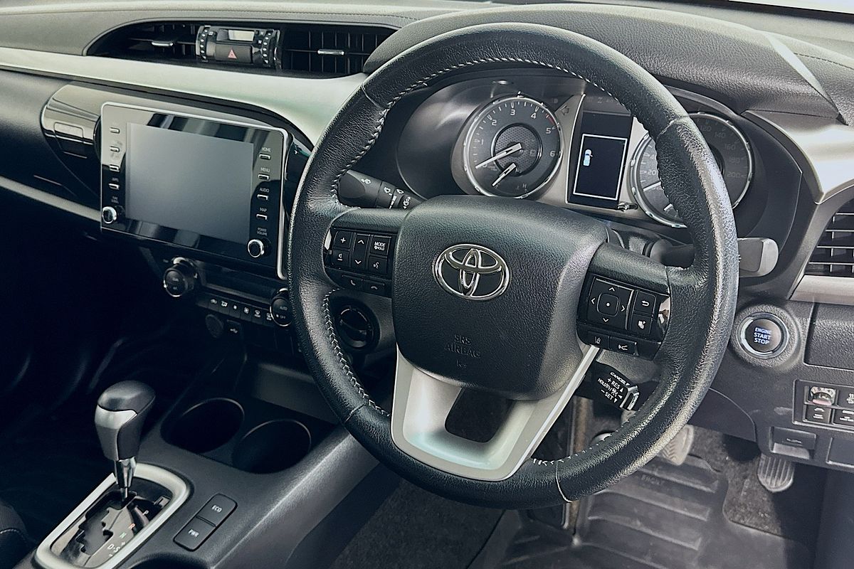2024 Toyota HILUX SR5 (4x4) GUN126R 4X4