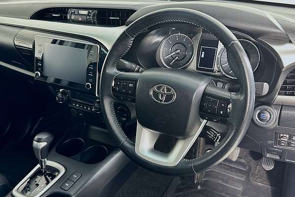 2024 Toyota HILUX SR5 (4x4) GUN126R 4X4