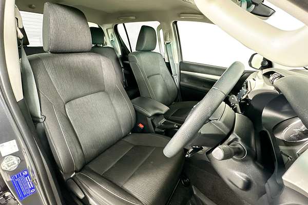 2024 Toyota HILUX SR5 48V (4x4) GUN126R 4X4