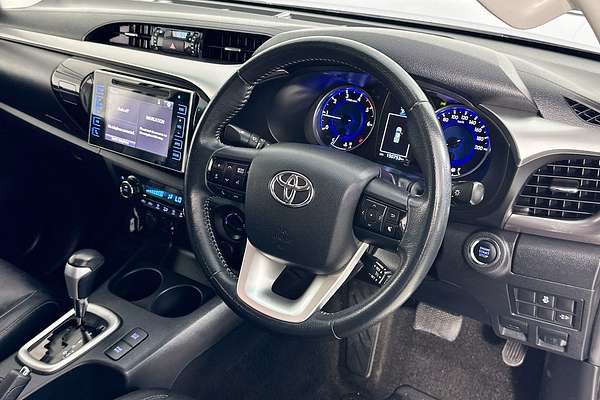 2018 Toyota HILUX SR5 (4x4) GUN126R MY17 4X4
