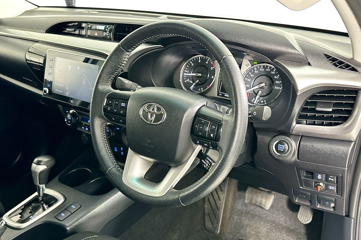 2022 Toyota HILUX SR5 (4x4) GUN126R 4X4