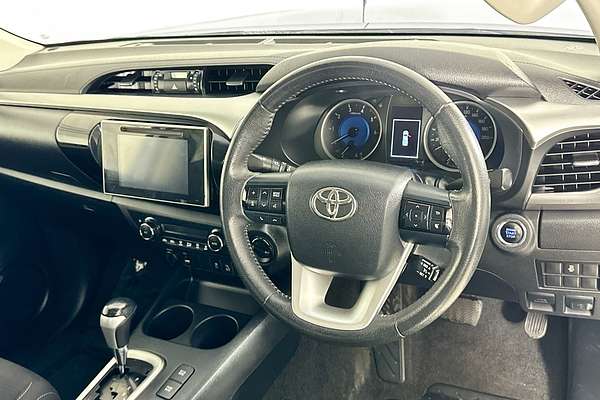2017 Toyota HILUX SR5 (4x4) GUN126R MY17 4X4