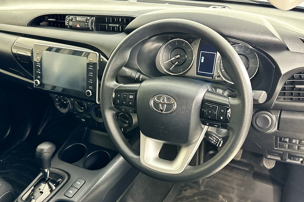 2024 Toyota HILUX SR (4x4) GUN126R 4X4