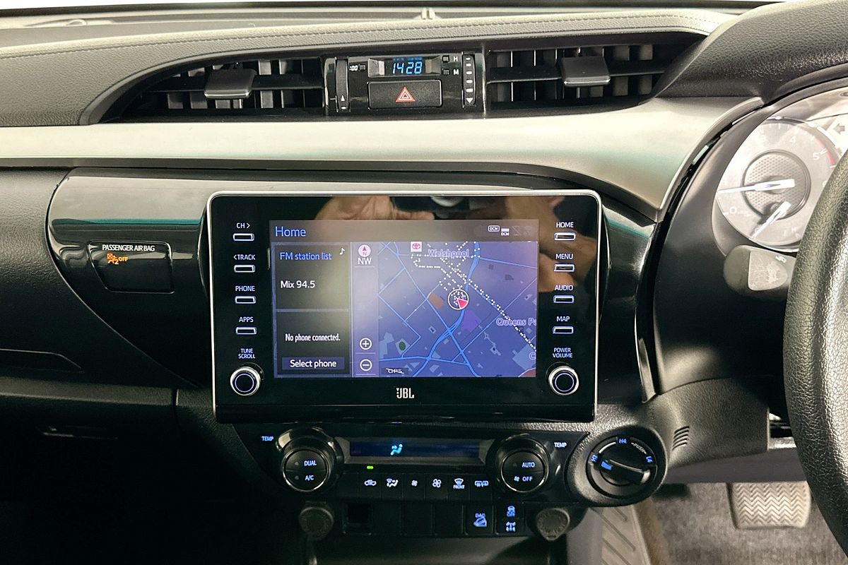 2022 Toyota HILUX SR5 (4x4) GUN126R 4X4