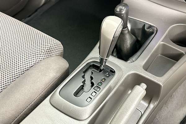 2013 Toyota HILUX SR5 (4x4) KUN26R MY12 4X4