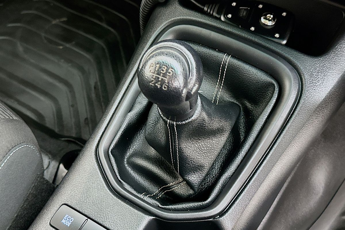 2019 Toyota Hilux SR (4x4) GUN126R MY19 4X4