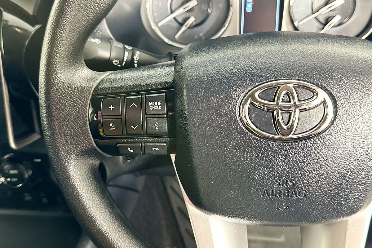 2024 Toyota HILUX SR 48V (4x4) GUN126R 4X4