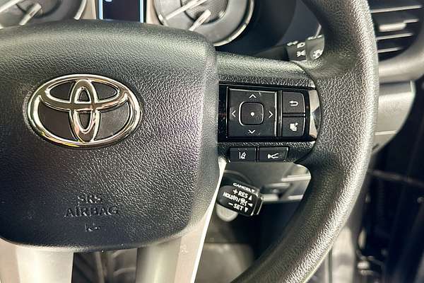 2024 Toyota HILUX SR 48V (4x4) GUN126R 4X4