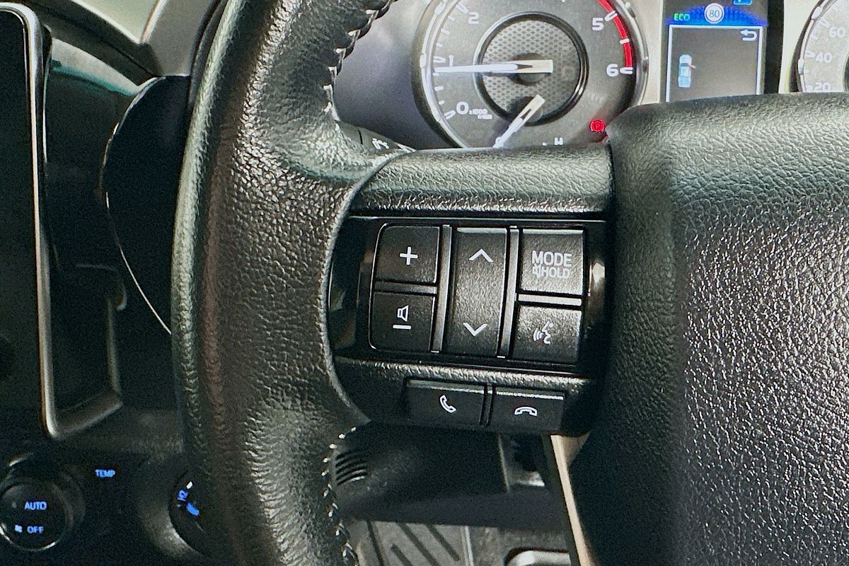 2023 Toyota HILUX SR5 (4x4) GUN126R 4X4