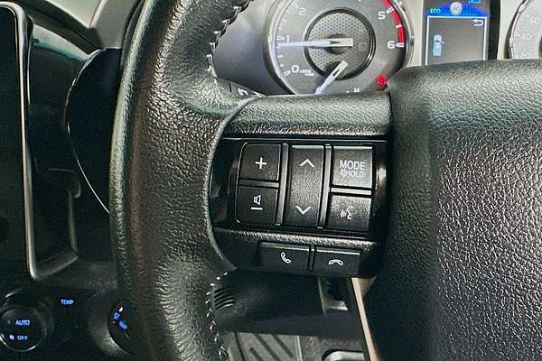 2023 Toyota HILUX SR5 (4x4) GUN126R 4X4