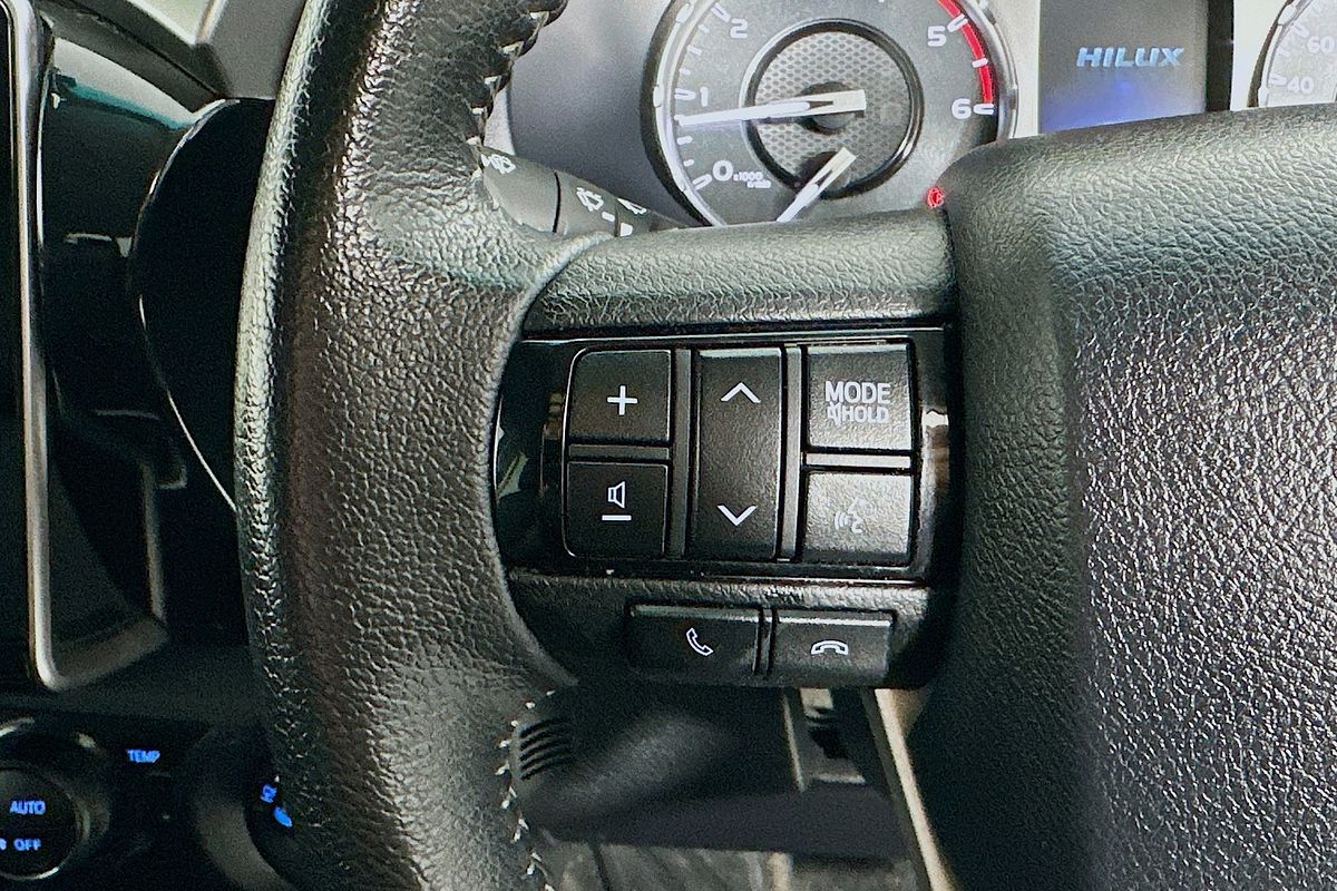 2024 Toyota HILUX SR5 (4x4) GUN126R 4X4