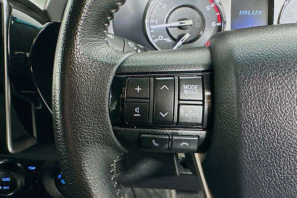 2024 Toyota HILUX SR5 (4x4) GUN126R 4X4