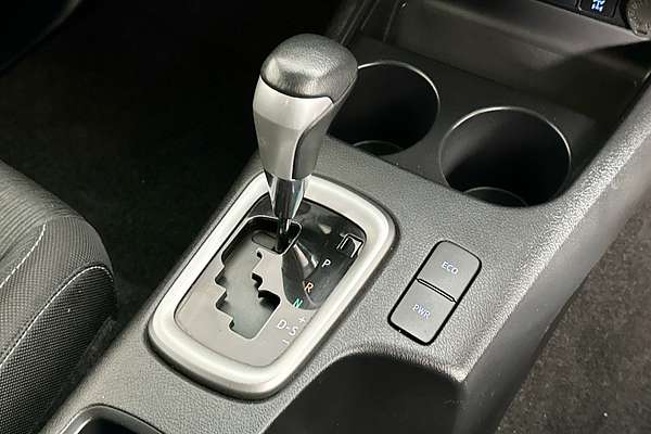 2022 Toyota HILUX SR5 (4x4) GUN126R 4X4