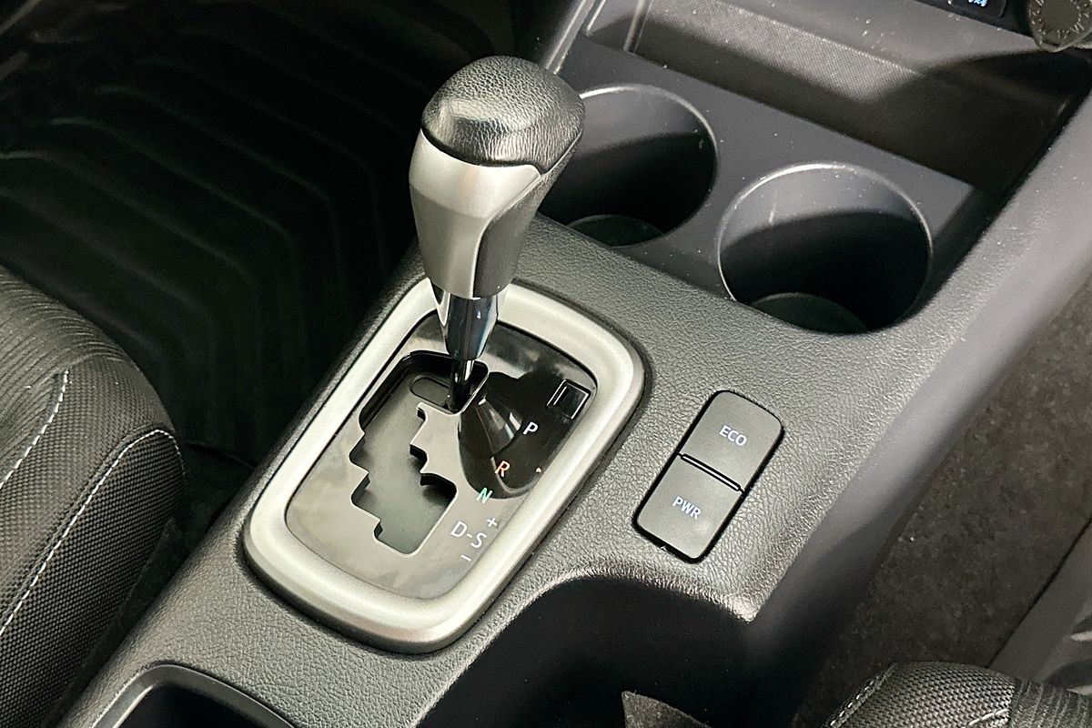 2023 Toyota HILUX SR5 (4x4) GUN126R 4X4
