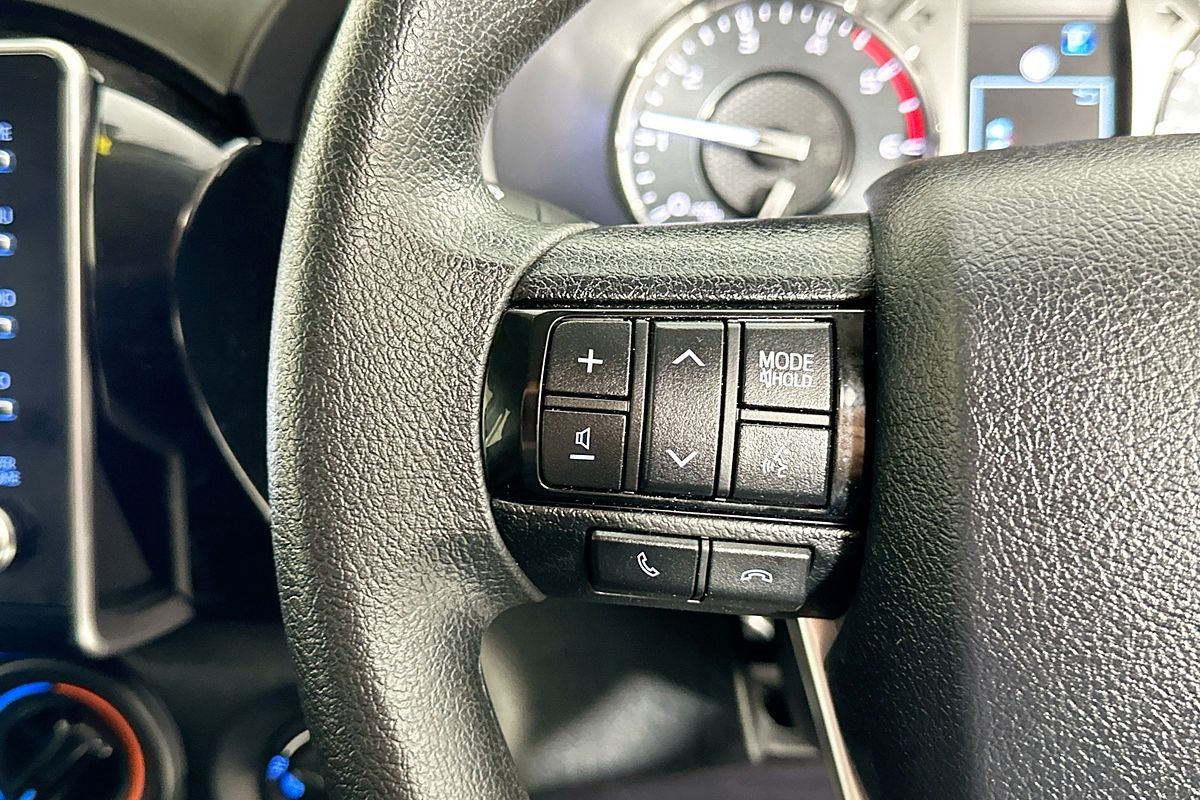 2024 Toyota HILUX SR (4x4) GUN126R 4X4