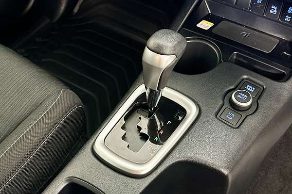 2024 Toyota HILUX SR5 48V (4x4) GUN126R 4X4